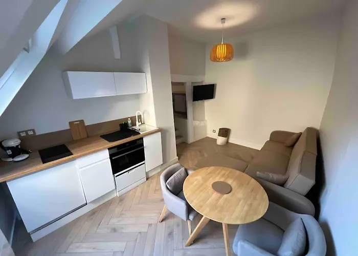 Hypercentre T2 Appartement *